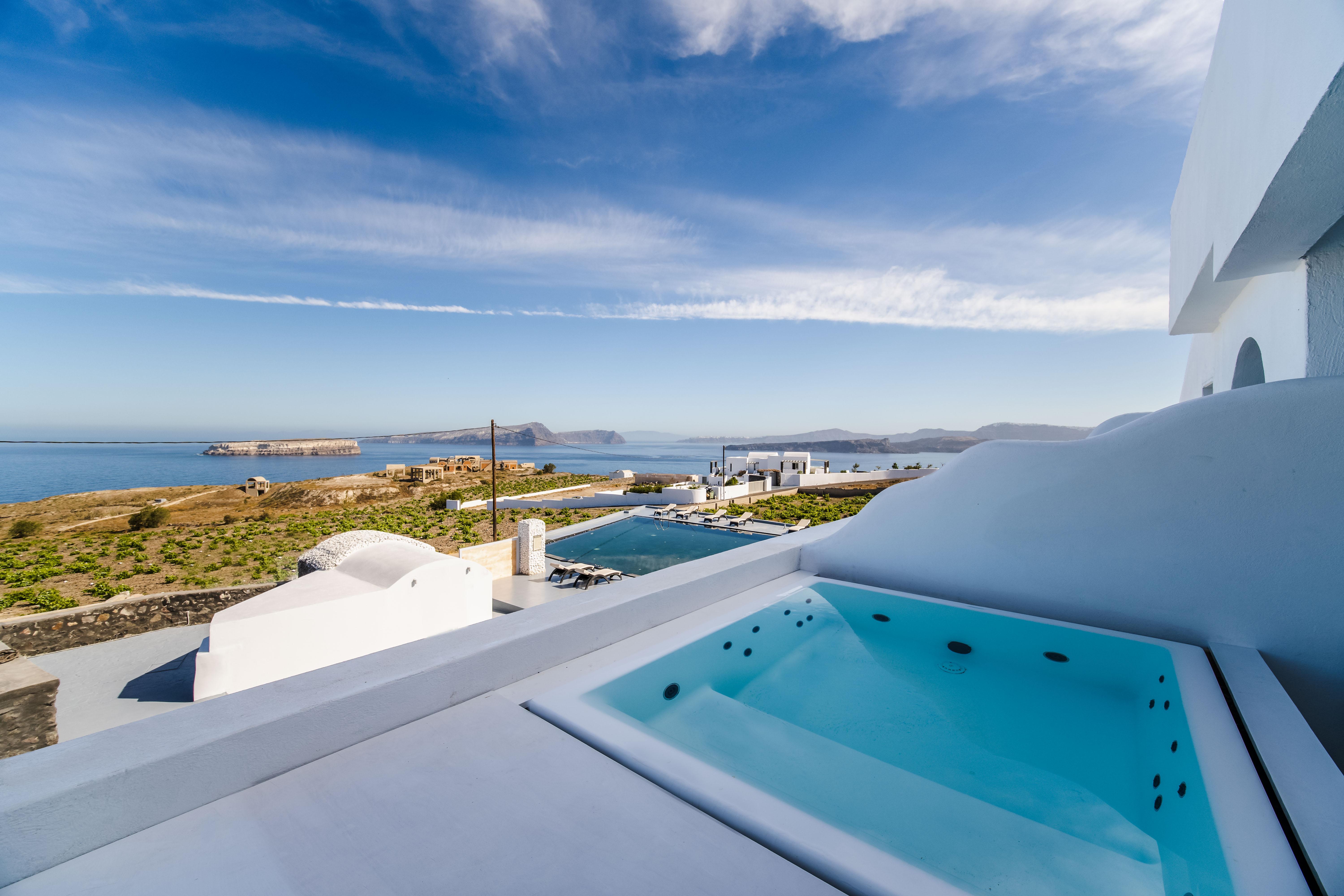 Serenita Luxury Suites Akrotírion Exteriör bild
